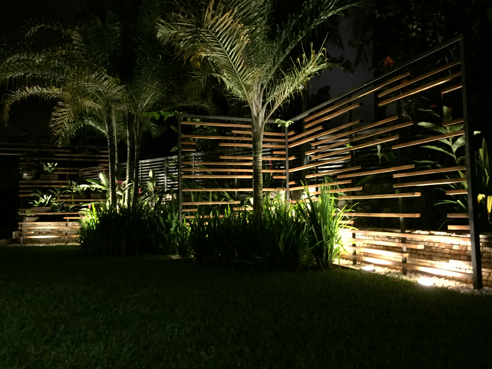 pop home 02 2000